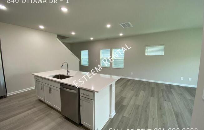 840 OTTAWA DR