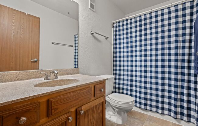 2 beds, 2 baths, 1,110 sqft, $1,535, Unit 638-22