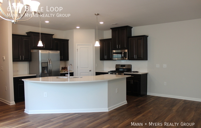 6177 BEALE LOOP