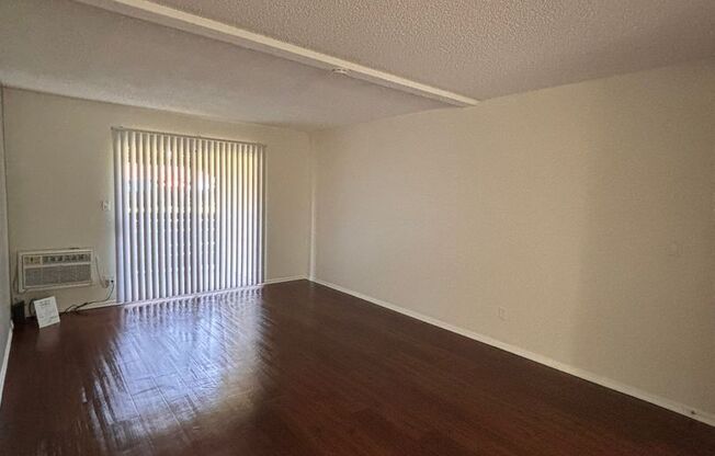 1 bed, 1 bath, 780 sqft, $2,425, Unit 65