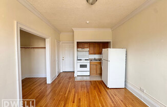 2737 N Spaulding Ave