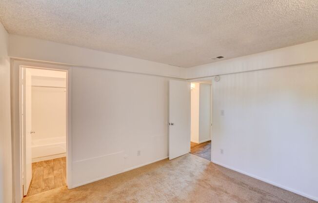 3 beds, 2 baths, 1,330 sqft, $1,950, Unit 75603b