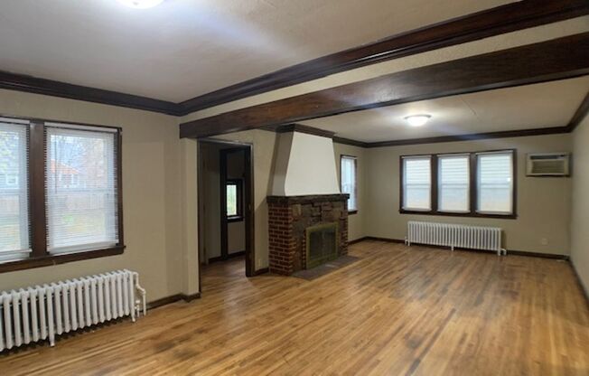 Freshly updated 3 BR/2 BA Single-Family Home in St. Paul!