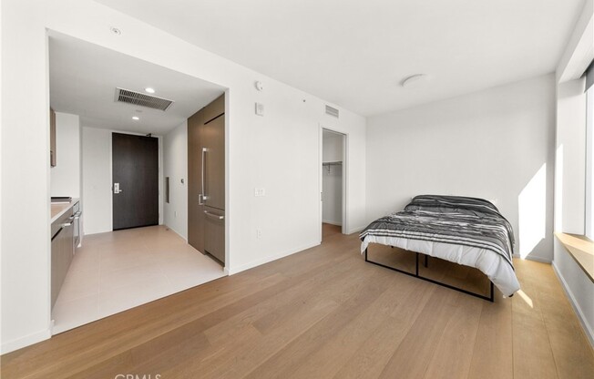 Studio, 1 bath, 480 sqft, $3,000, Unit 3305