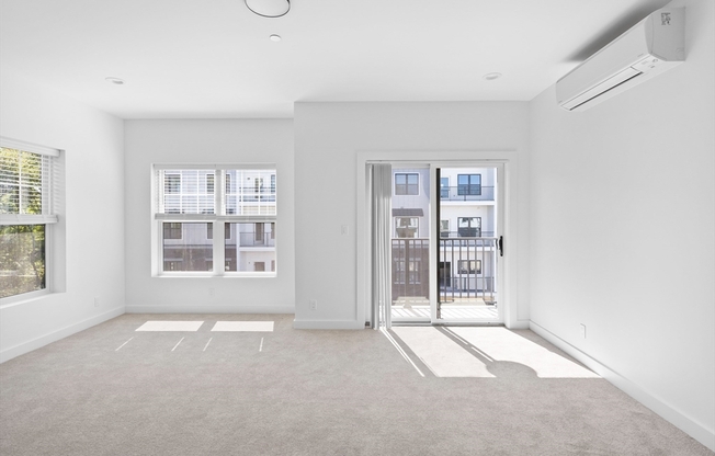 3 beds, 3.5 baths, 2,615 sqft, $5,250, Unit 5