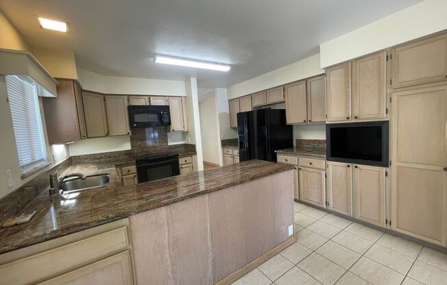 2 beds, 2.5 baths, $3,100