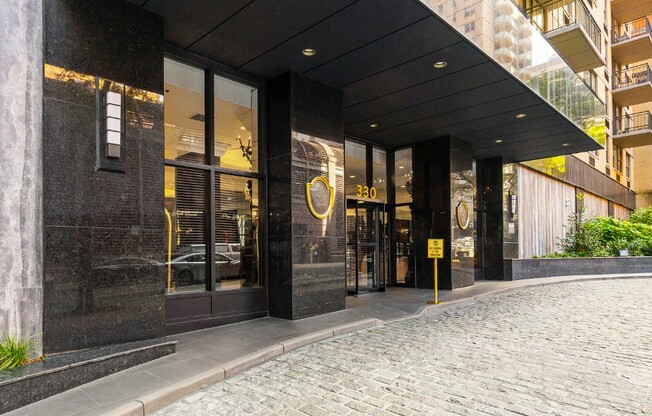 1 bed, 1 bath, $4,450, Unit 11E