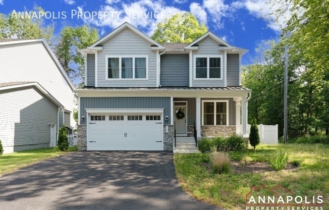 804 LYNWOOD LN