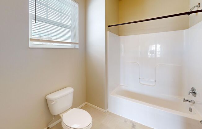 2 beds, 2 baths, 1,375 sqft, $1,325, Unit 1227-201