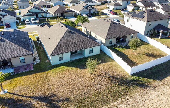Spacious Home in Haines City Now Available!