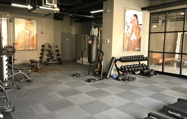 Studio, 1 bath, 400 sqft, $1,262.5, Unit 403