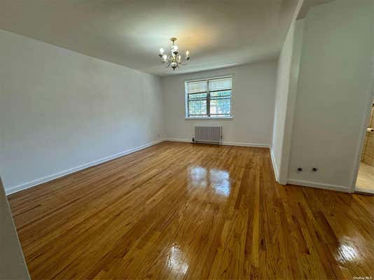 2 beds, 1 bath, $2,500, Unit 67E