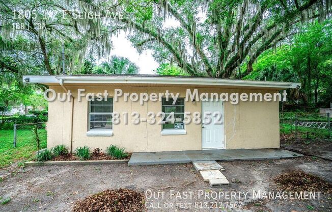 1805 1/2 E SLIGH AVE