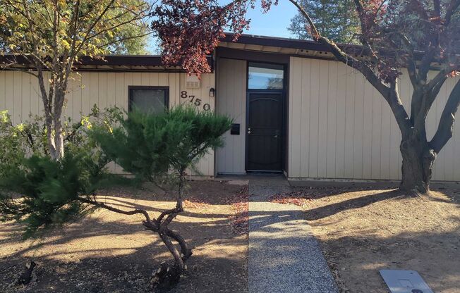 Cozy 2 bedroom Ready for Move In!!