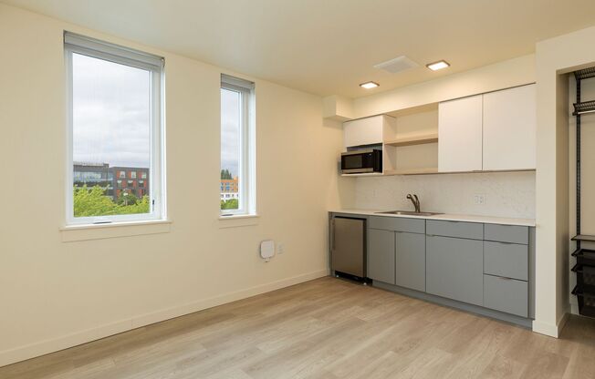 Chinook Apartments