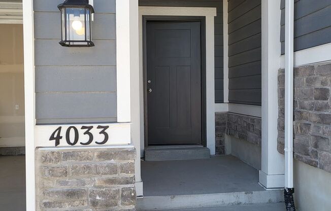3 Bedroom 2.5 Bathroom Townhome in Lehi!