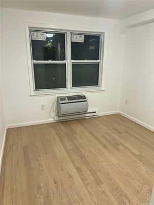 2 beds, 1 bath, $2,500