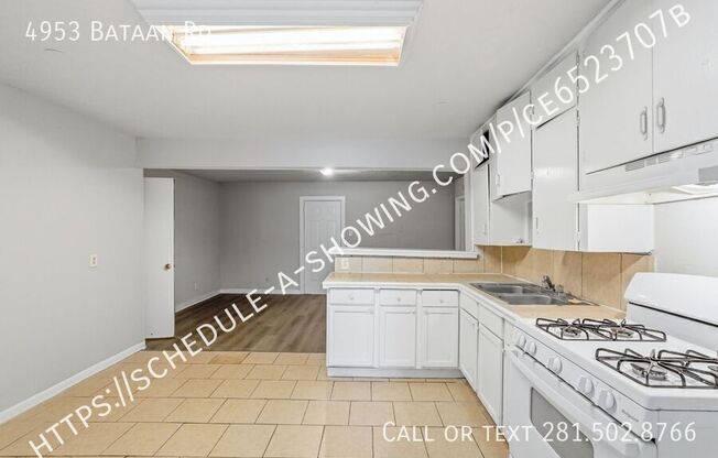 4953 BATAAN RD