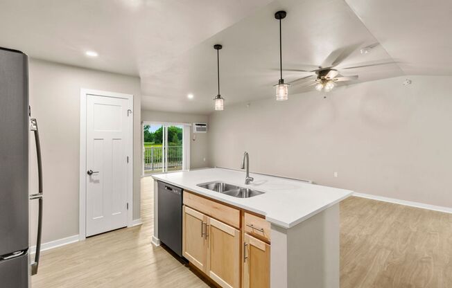 2 beds, 1 bath, 1,233 sqft, $1,699.99, Unit 198-03