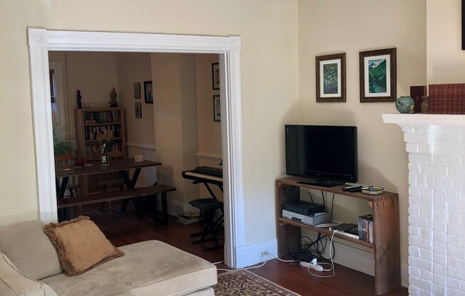 3 beds, 1 bath, $2,150