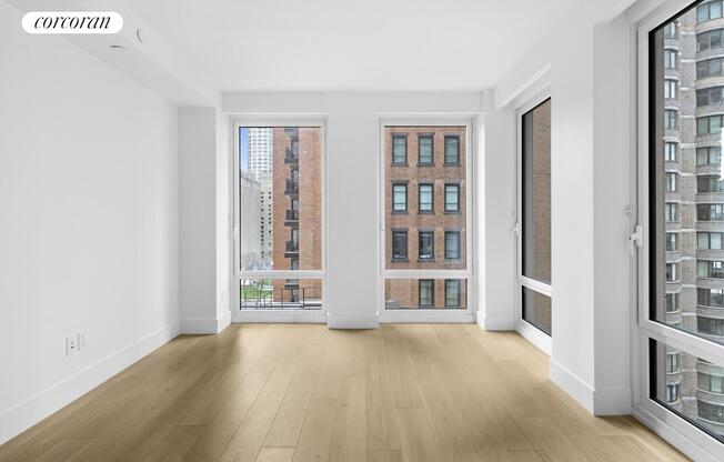 1 bed, 1 bath, 777 sqft, $7,800, Unit 9E