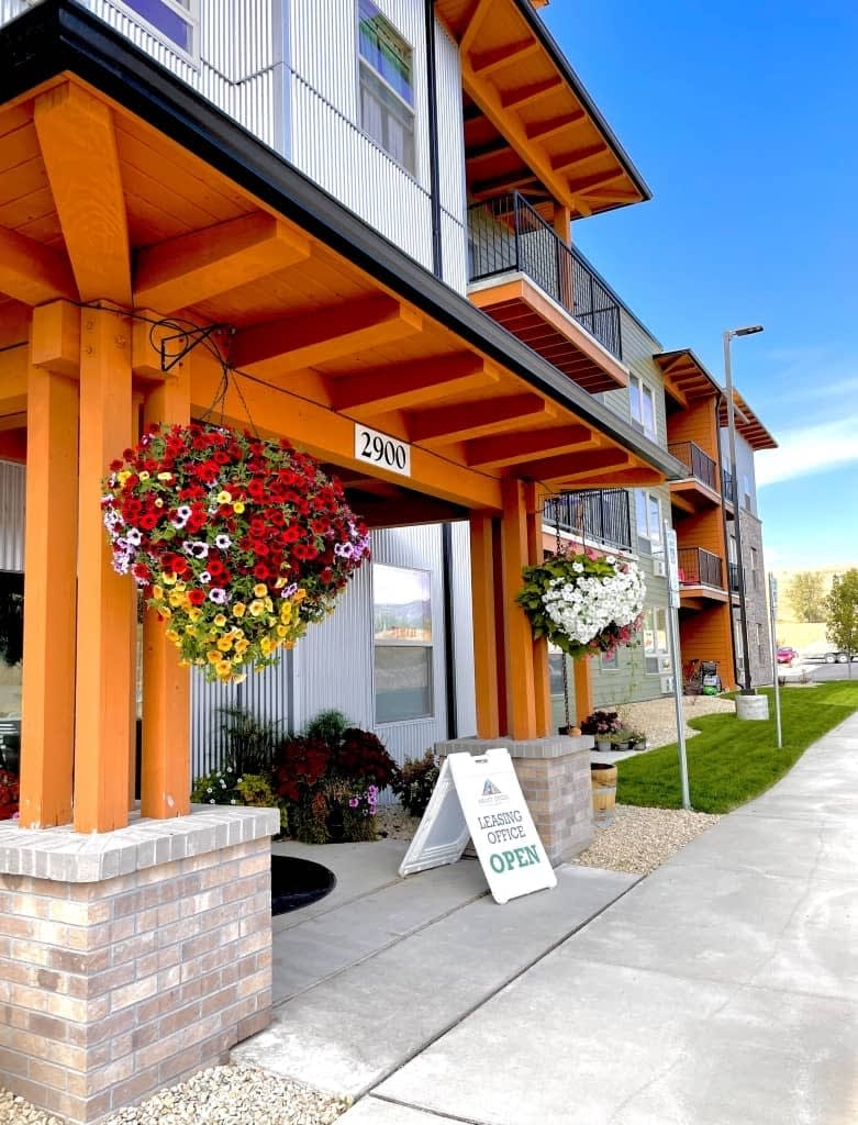 Welcome to Grant Creek Village Apartments