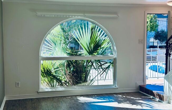 2 beds, 1.5 baths, 957 sqft, $1,675, Unit 105