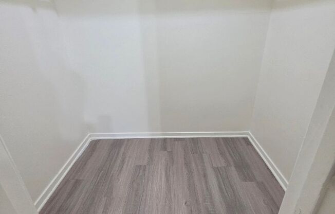 2 beds, 1 bath, 900 sqft, $1,145, Unit ELP2202-229