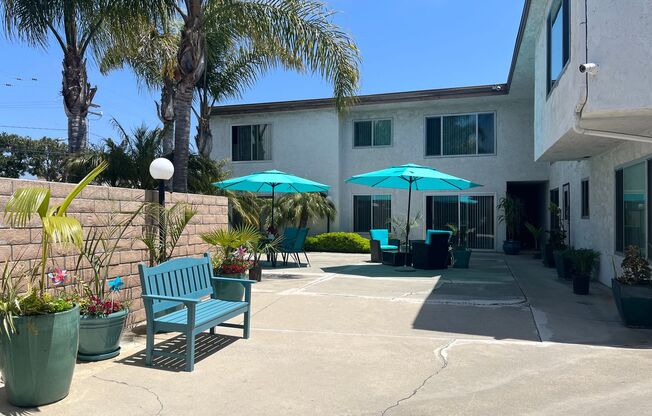 Studio, 1 bath, 382 sqft, $1,945, Unit 11