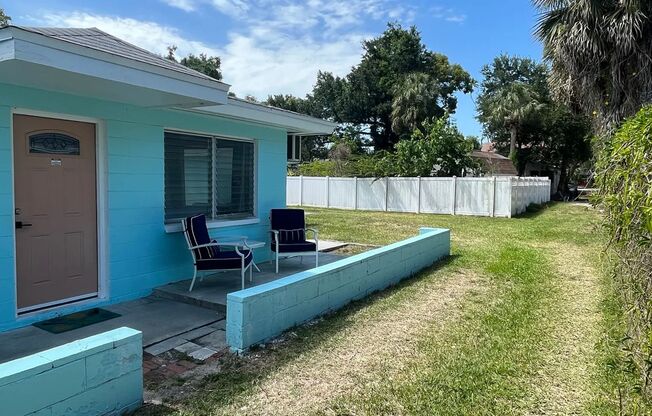 50 W Boyer St