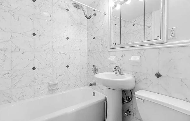 40 E 65 ST