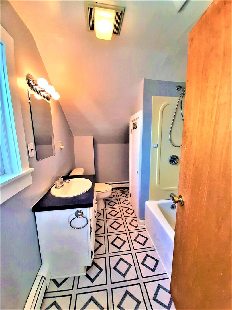 Providence/PC Area Single Family - $2,550
