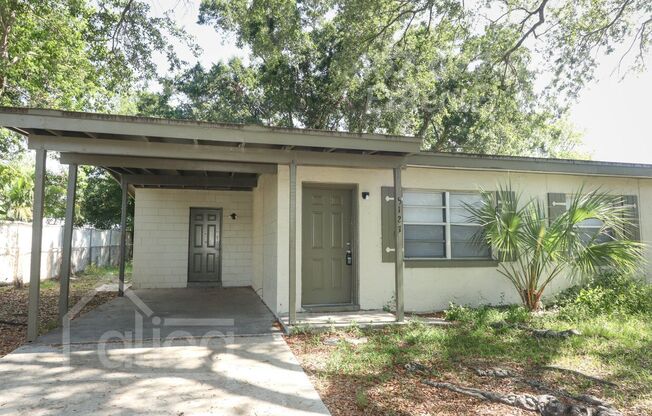 Completely Remodeled 3/1 in Orlando with Carport - Move-in Special - One Month Free