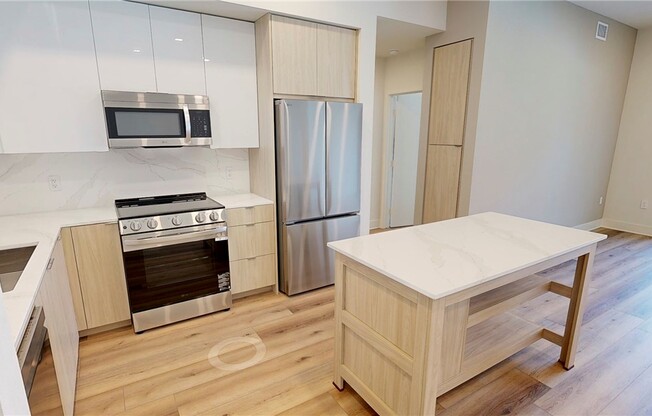 2 beds, 2 baths, 1,106 sqft, $4,395, Unit 439