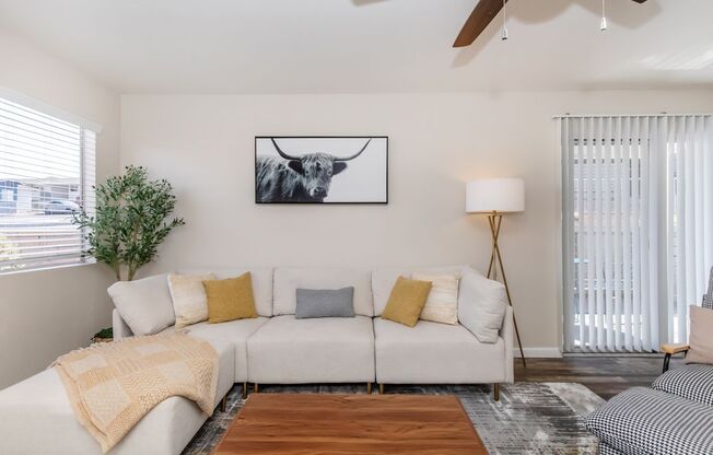 4 beds, 2 baths, 1,375 sqft, $1,599, Unit 18102