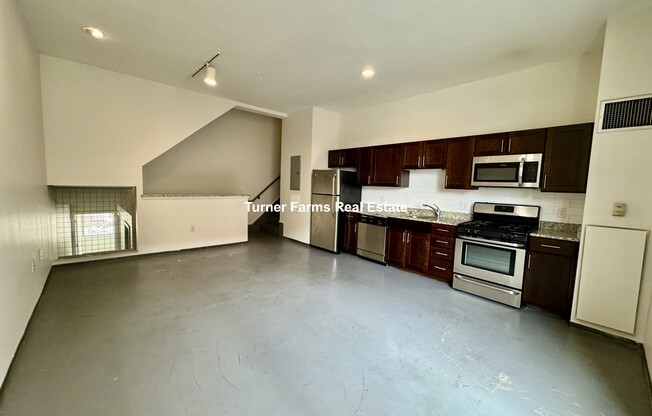 160 East Berkeley St. #519