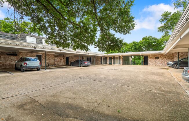 San Pedro Square - West Campus / Shoal Creek - Unique 2BD /2BA - Parquet Wood - New Kitchen - W/D - $1850