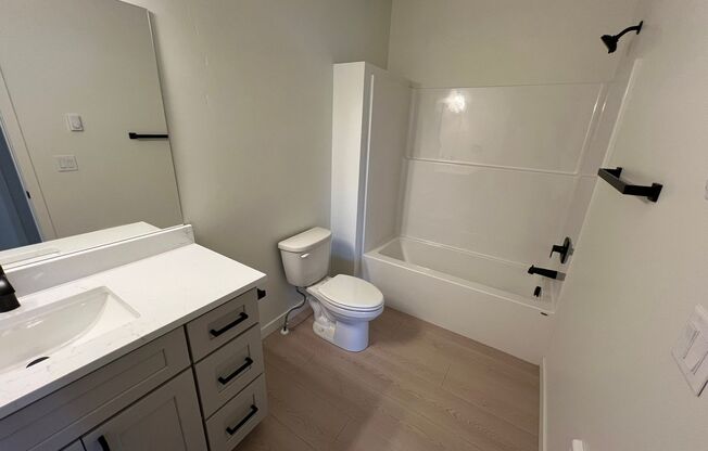 1 bed, 1 bath, 800 sqft, $1,825, Unit 301