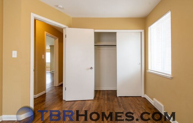 3 beds, 2 baths, $2,300