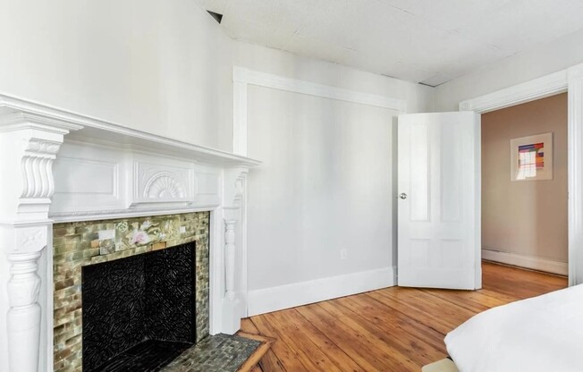 31 FALCON ST