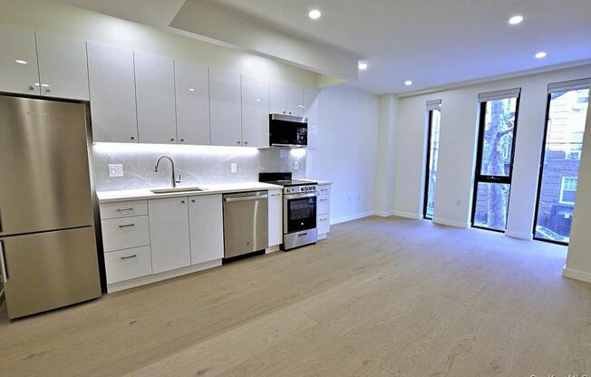 1 bed, 1.5 baths, 565 sqft, $3,150, Unit 2D
