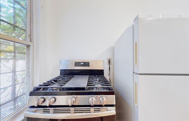 Spacious 1BR Apartment Near Yale – Remodeled & Convenient!