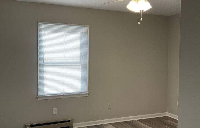 Available Now !! Two bedroom one bath apartment in Gastonia!