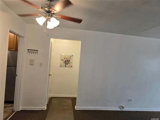 2 beds, 1 bath, $2,250, Unit 3D