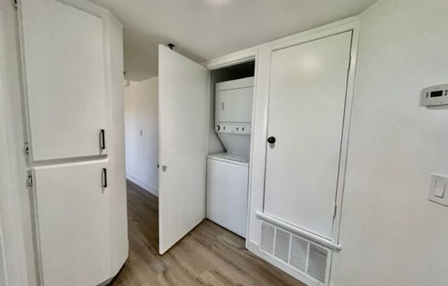 3 beds, 2 baths, $3,150, Unit 104