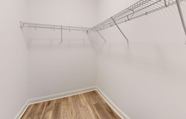 2 beds, 2 baths, 1,042 sqft, $3,075, Unit 5210