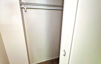 2 beds, 1 bath, 834 sqft, $1,895, Unit 205