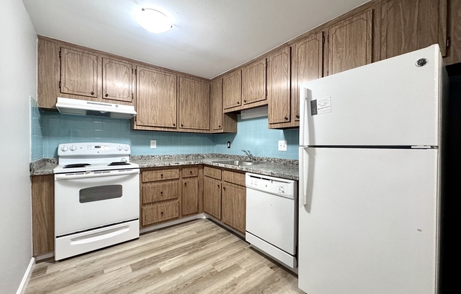 1 bed, 1 bath, 655 sqft, $2,100, Unit 11