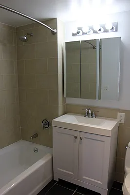 Studio, 1 bath, $3,750, Unit 3K