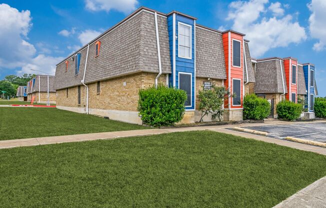 Vista Del Sol Apartments